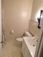 509 Highwood Dr, Unit 509 in Louisville, KY - Foto de edificio - Building Photo