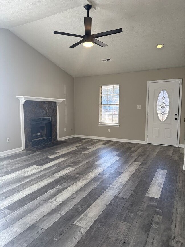 105 Fruitwood Trce in Riverdale, GA - Building Photo - Building Photo