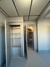 151 Armstrong Ave, Unit 2 in Jersey City, NJ - Foto de edificio - Building Photo