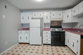 10 Karen Cir in Billerica, MA - Building Photo - Building Photo