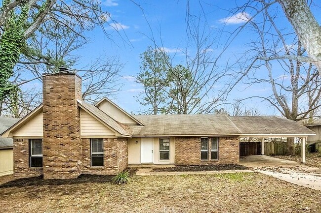 4380 Hunt Cliff Trce