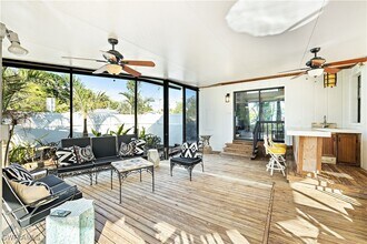 2918 Poplar St in Naples, FL - Building Photo - Building Photo