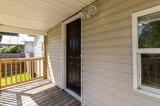 1304 W 4th St in Greenville, NC - Building Photo - Building Photo