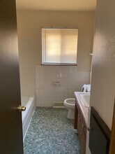 5831 N 91st St in Milwaukee, WI - Foto de edificio - Building Photo