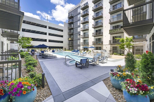 MAA Hue in Raleigh, NC - Building Photo - Building Photo