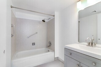 2931 SW 12th Ave in Fort Lauderdale, FL - Building Photo - Building Photo