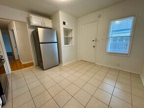 935 DeKalb Ave in Sycamore, IL - Building Photo - Building Photo