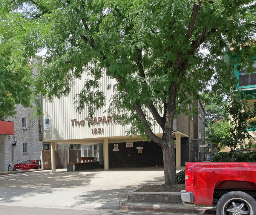 Aapartel Apartments in Denver, CO - Building Photo