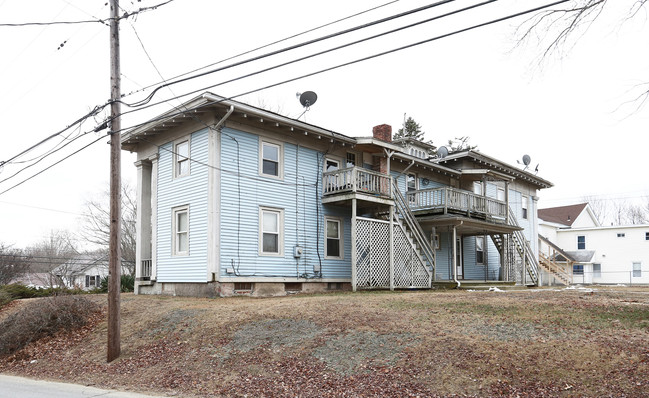 490 Hartford Pike in Dayville, CT - Building Photo - Building Photo