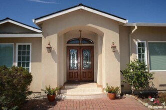 239 Majors St in Santa Cruz, CA - Building Photo - Building Photo