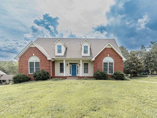 property at 407 Marietta Pl