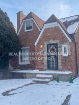 16210 Ferguson St in Detroit, MI - Building Photo