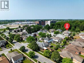 70 Jefferson Ct W in Welland, ON - Building Photo - Building Photo