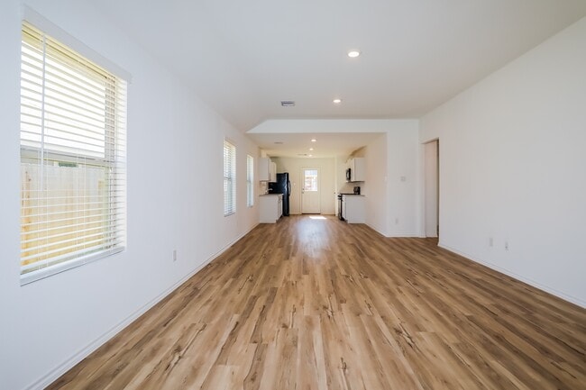 11052 N Lake Mist Ln in Willis, TX - Building Photo - Building Photo