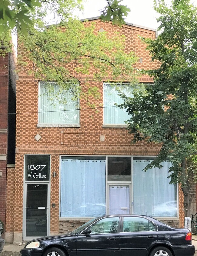 property at 1807 W Cortland St