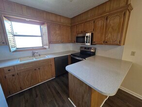 5609 96th St in Lubbock, TX - Building Photo - Building Photo