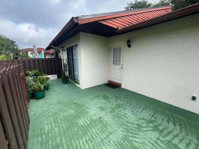 4863 Sable Pine Cir in West Palm Beach, FL - Building Photo - Building Photo