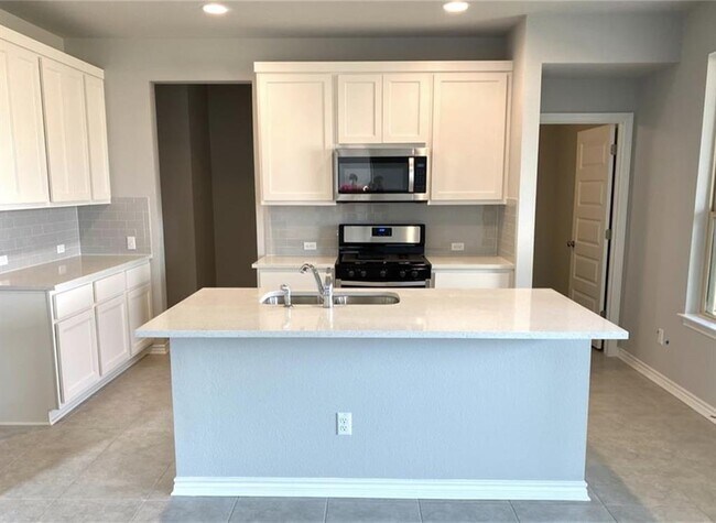 1105 Waterfall Ave in Leander, TX - Building Photo - Building Photo