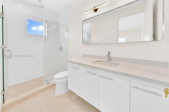 530 SW 11th Ave in Miami, FL - Building Photo - Building Photo