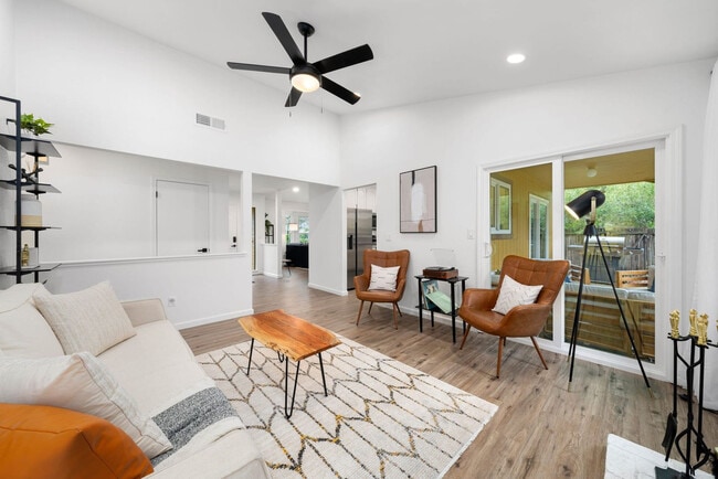 4501 Wrenford Way in Sacramento, CA - Building Photo - Building Photo