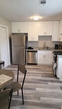 Room in Duplex on New Dawn Ct in Jonesboro, GA - Building Photo - Building Photo