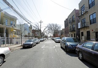 816 E 226th in Bronx, NY - Building Photo - Building Photo