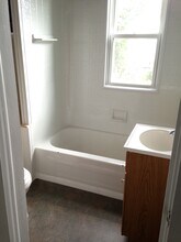 204 E 4th St, Unit 202.5 in Duluth, MN - Foto de edificio - Building Photo