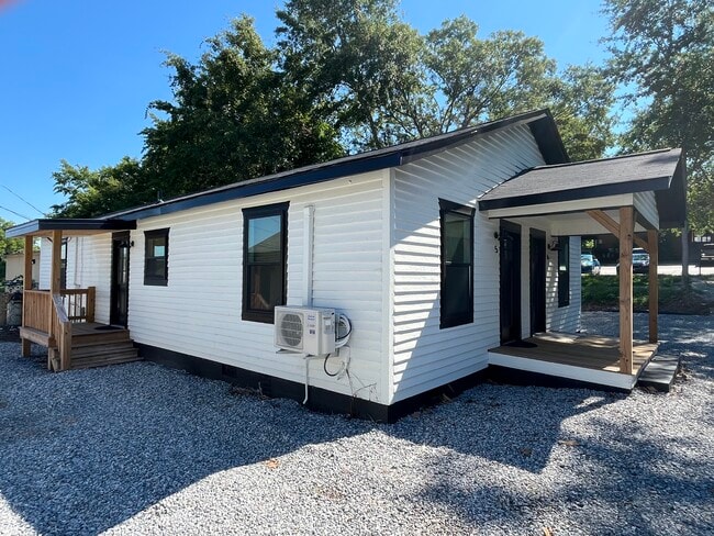 331 N Wayne St, Unit 6 in Milledgeville, GA - Building Photo - Building Photo