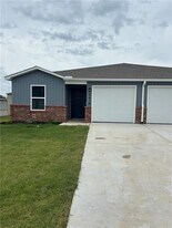 3410 SW Adoration St in Bentonville, AR - Building Photo