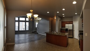 7334 S Shelby View Dr in Midvale, UT - Building Photo - Building Photo