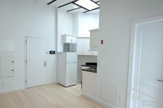 77 Herkimer St-Unit -404 in Brooklyn, NY - Building Photo - Building Photo