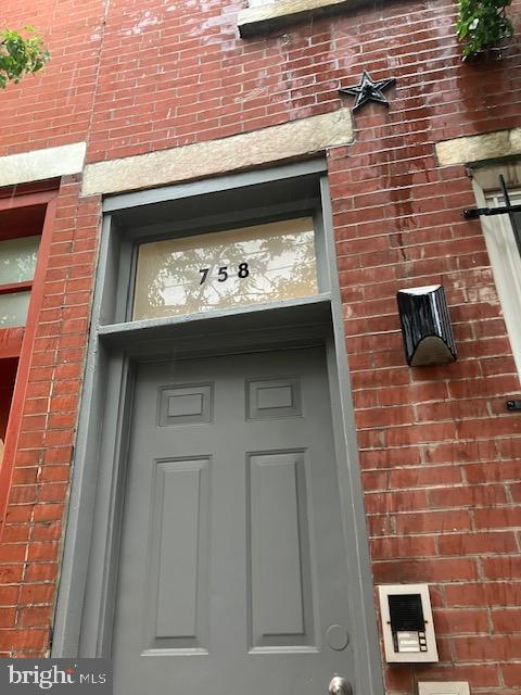 758 S 15th St in Philadelphia, PA - Building Photo - Building Photo