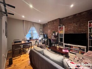 61 Saint Botolph St, Unit 6 in Boston, MA - Building Photo - Building Photo