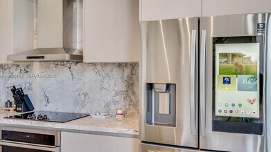 1030 15th St in Miami Beach, FL - Building Photo - Building Photo