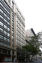 132-134 W 22nd St in New York, NY - Foto de edificio - Building Photo