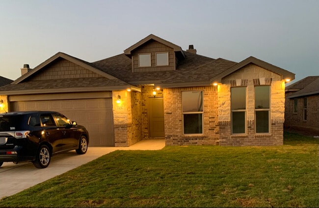 7426 29th St in Lubbock, TX - Building Photo - Building Photo