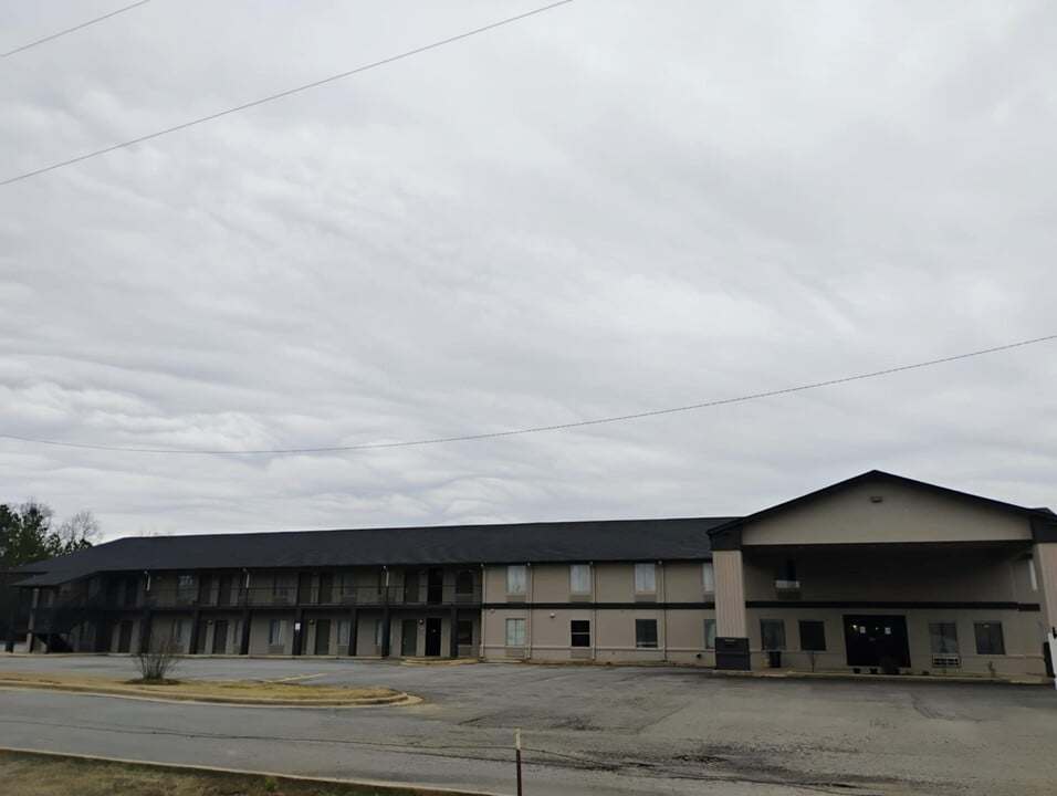 Cadron Commons in Greenbrier, AR - Foto de edificio