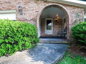 140 Belle Point Pkwy in Brunswick, GA - Building Photo - Building Photo