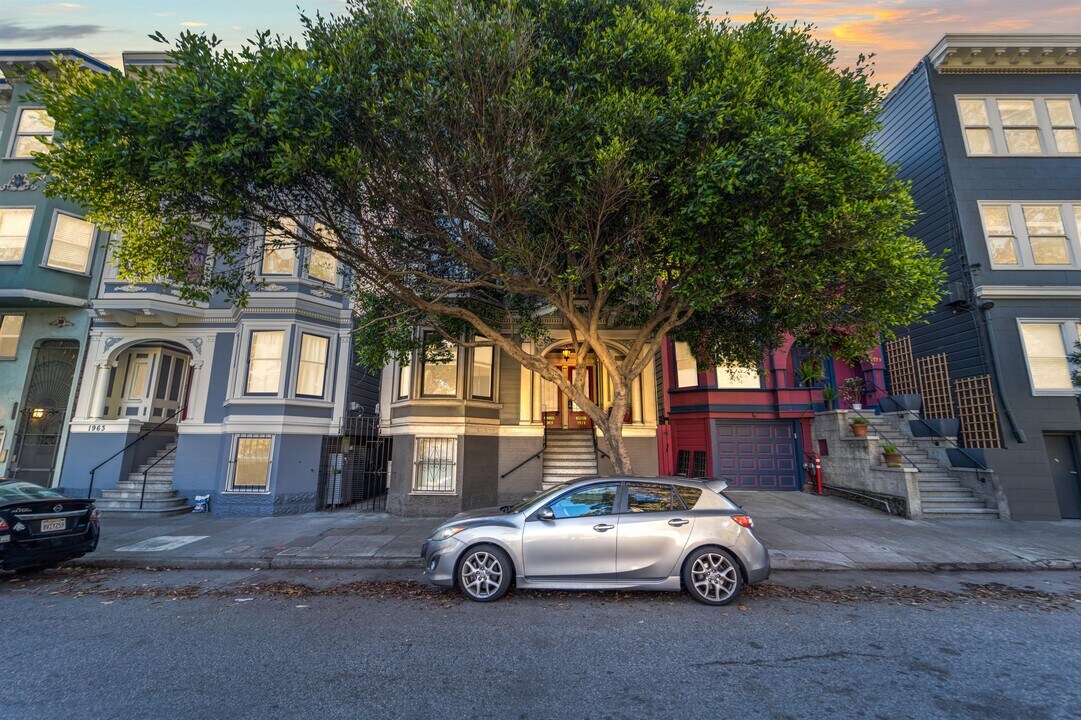 1973 Oak St in San Francisco, CA - Building Photo