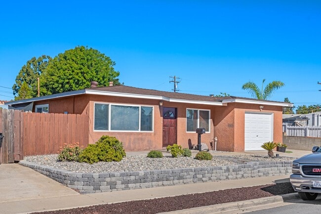 4390 Tecumseh Way in San Diego, CA - Building Photo - Building Photo