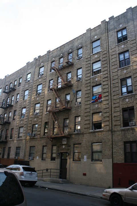 1996 Davidson Ave in Bronx, NY - Foto de edificio