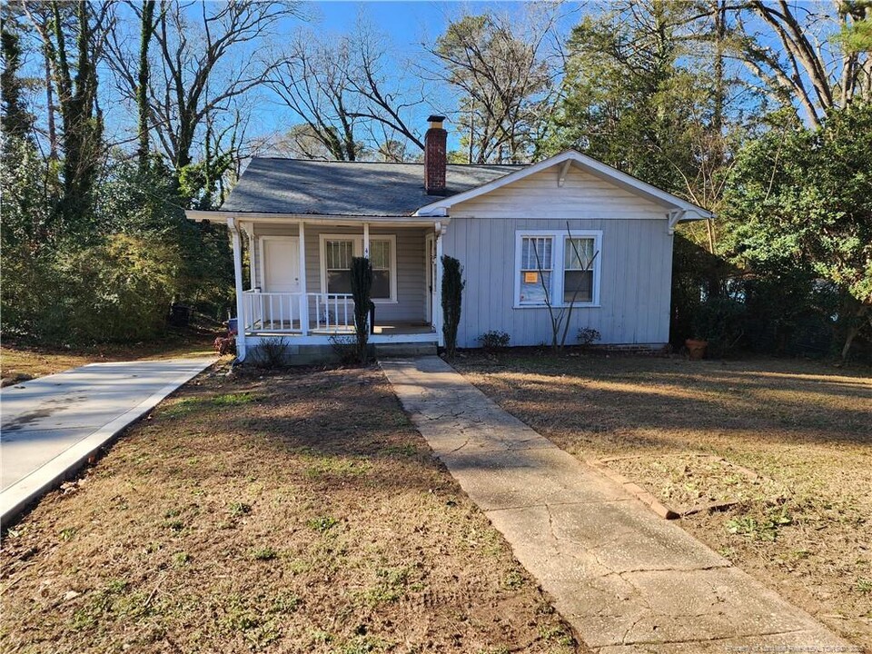 409 Greensboro Ave in Sanford, NC - Building Photo