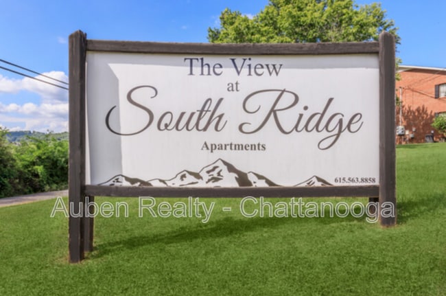 property at 112 S Ridge Dr