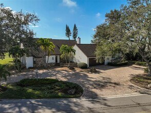 3970 Prairie Dunes Dr in Sarasota, FL - Building Photo - Building Photo