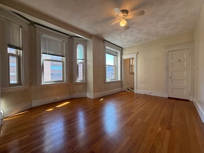 property at 8 Garrison St