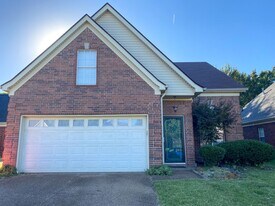 9073 Billy Pat Dr in Olive Branch, MS - Building Photo