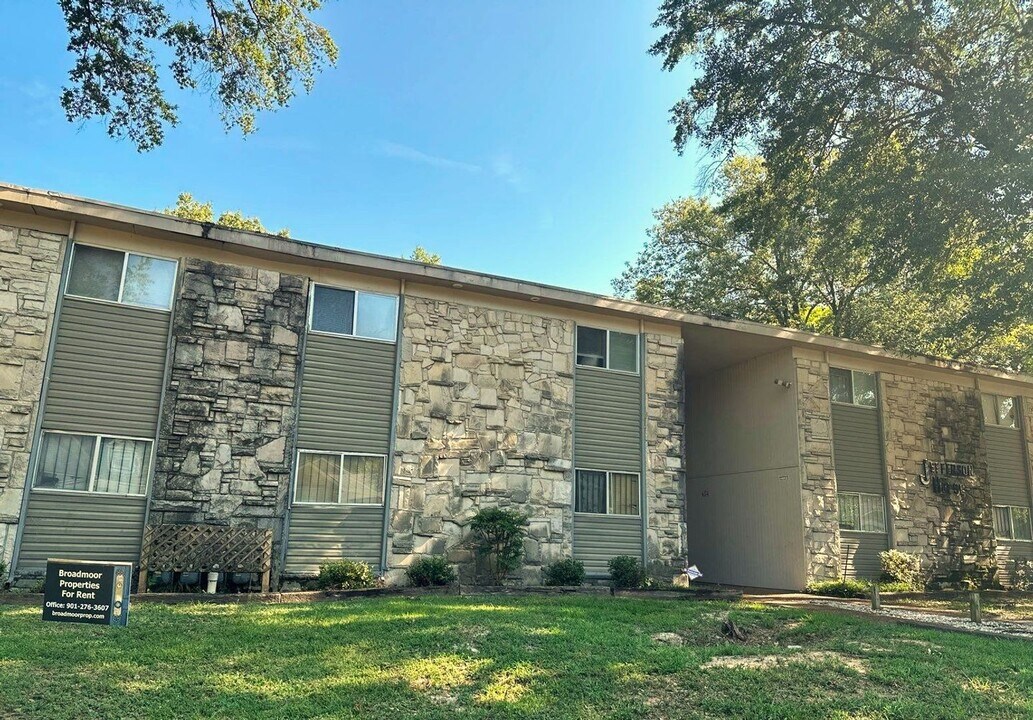 2092 Jefferson Ave in Memphis, TN - Building Photo
