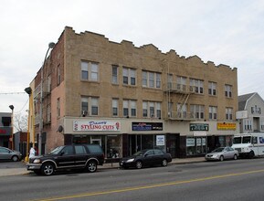 382-388 Bloomfield Ave in Bloomfield, NJ - Building Photo - Building Photo