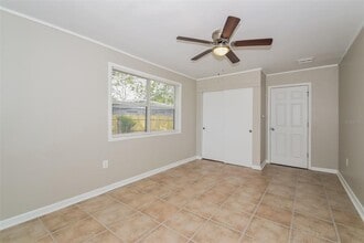 4542 Tarpon Dr in Tampa, FL - Building Photo - Building Photo