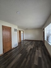 722 S Hunter in Wichita, KS - Building Photo - Building Photo